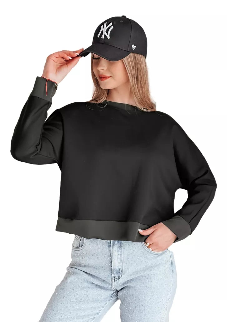 Moteriška juoda palaidinė su pakabuku Nubiss