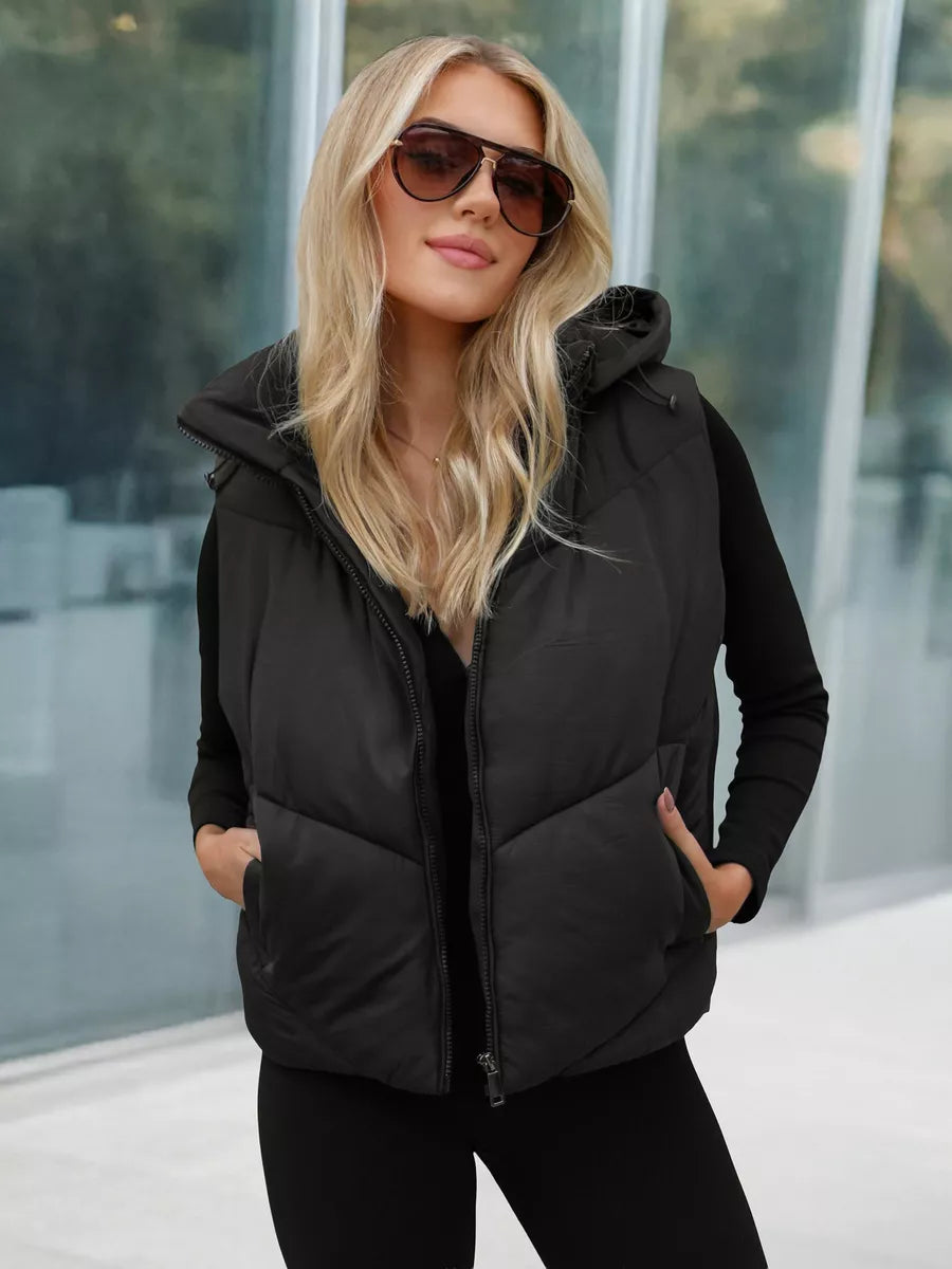 Moteriška juoda liemenė Gusti