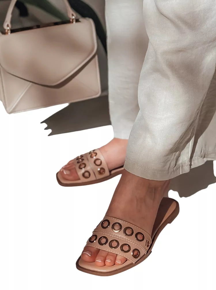 Moteriškos rusvos spalvos šlepetės Stelsan