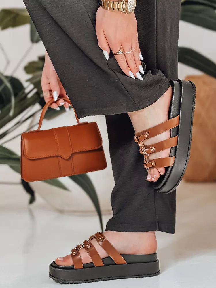 Moteriškos rudos šlepetės Platofi