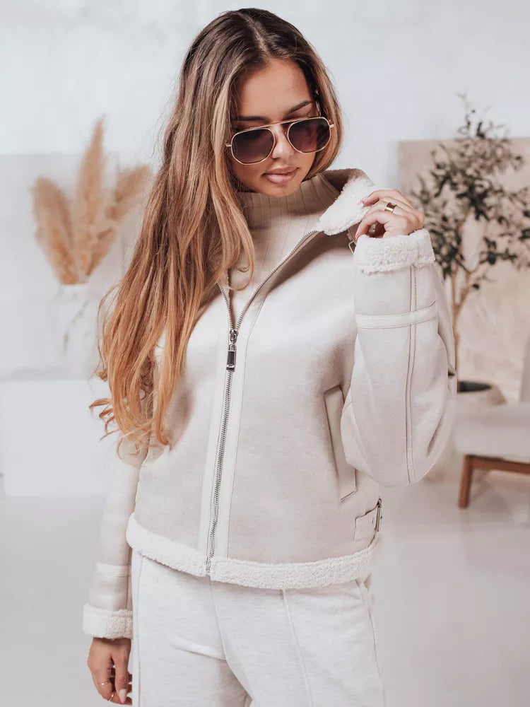 Moteriška balta striukė Mira