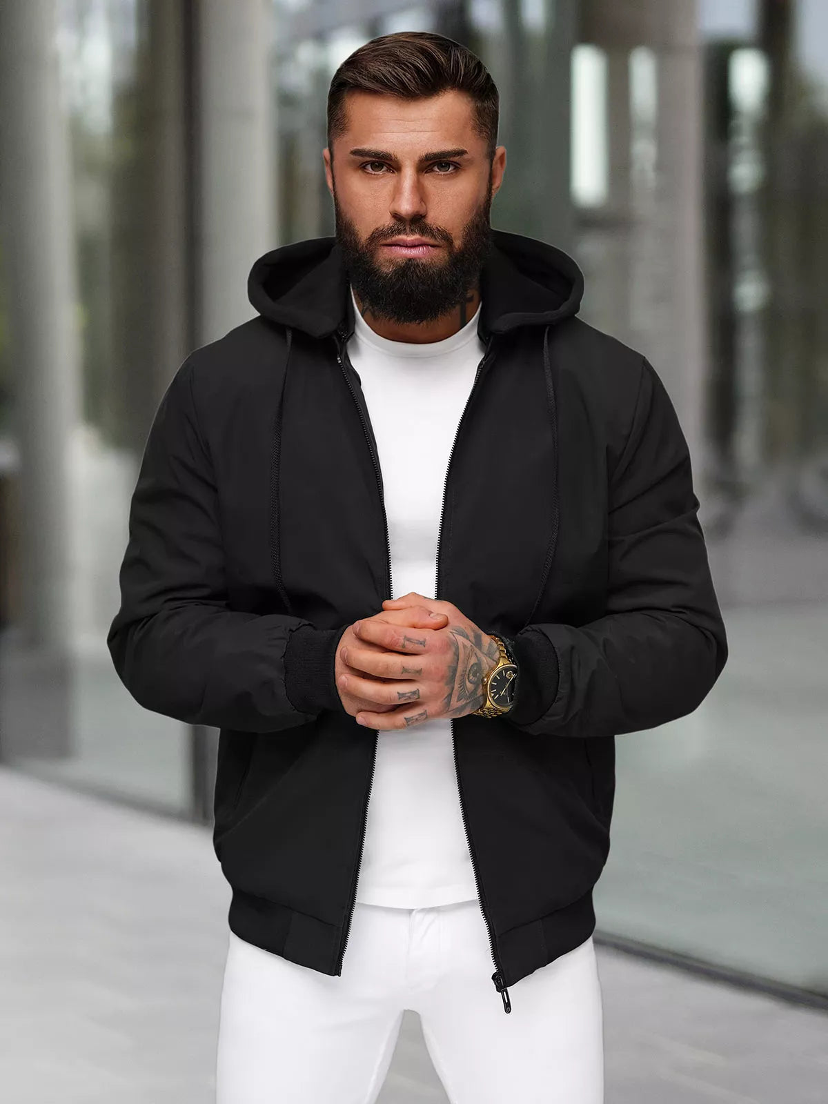 Vyriška juodos spalvos striukė Sense