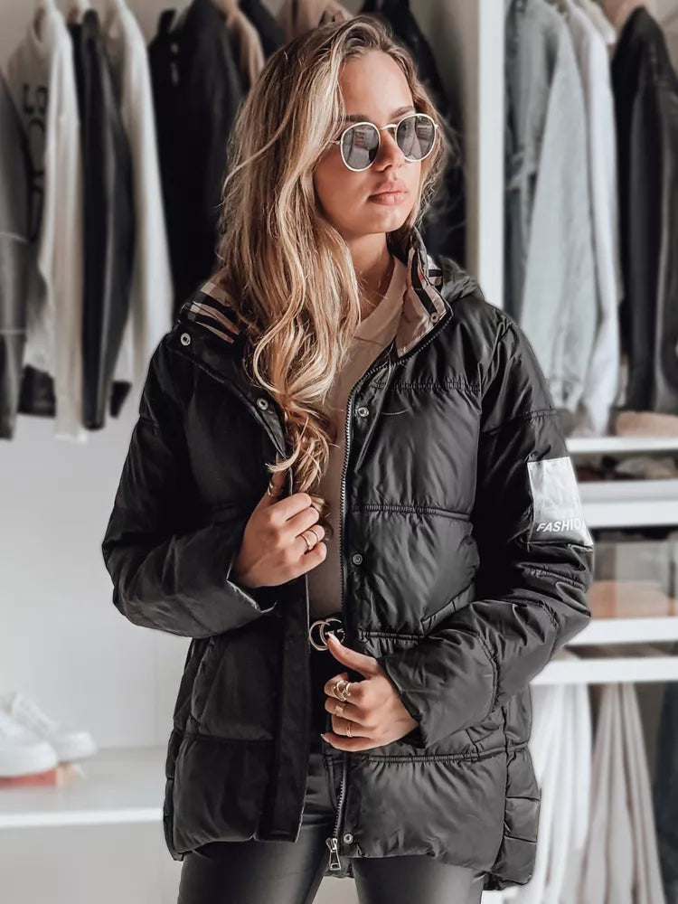 Juoda moteriška striukė Himen