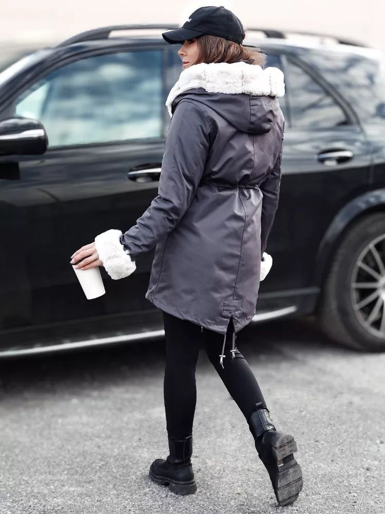 Pilka moteriška striukė su šviesiu kailiu Arctic