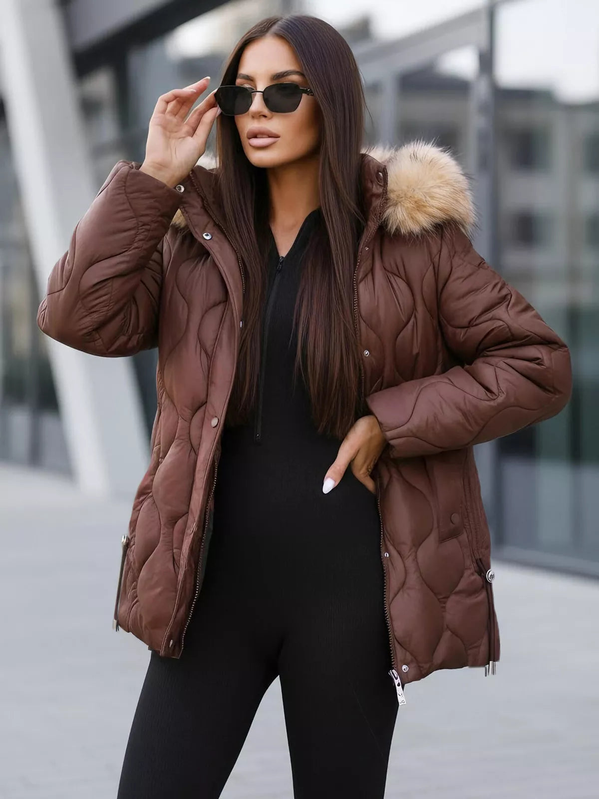 Moteriška rudos spalvos striukė Mona