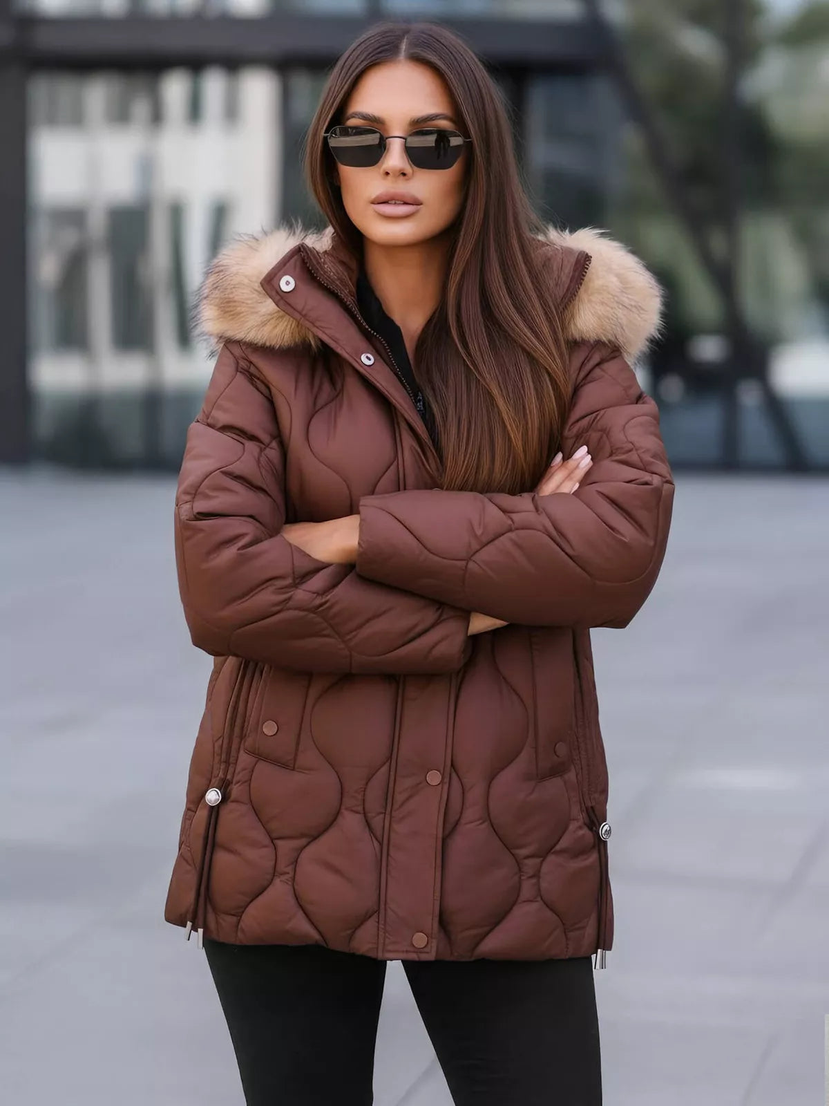 Moteriška rudos spalvos striukė Mona