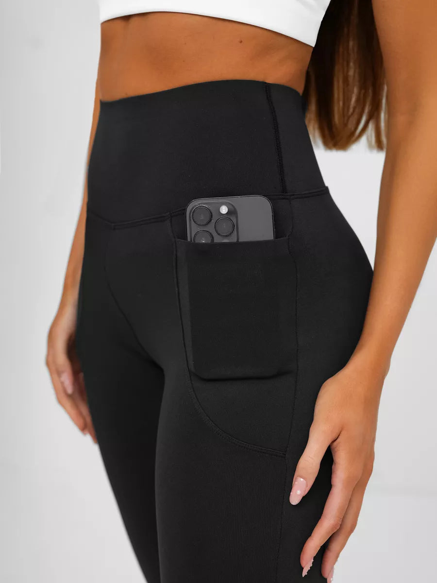 Moteriškos sportinės juodos platėjančios kelnės Active