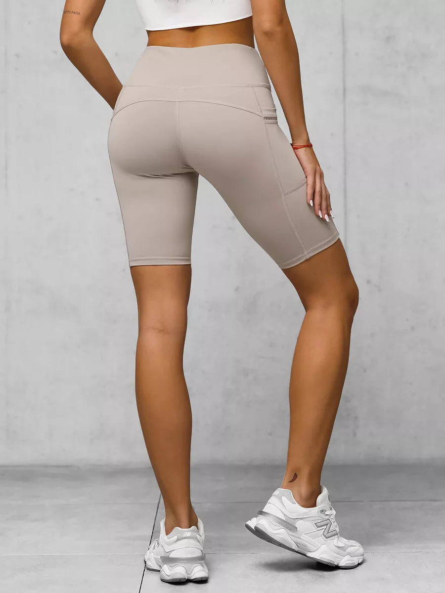 Moteriški biker stiliaus rusvi šortai Neli