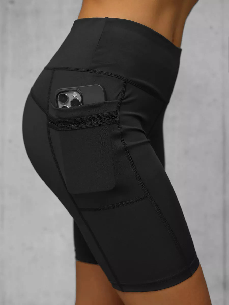 Moteriški biker stiliaus  juodi šortai Neli