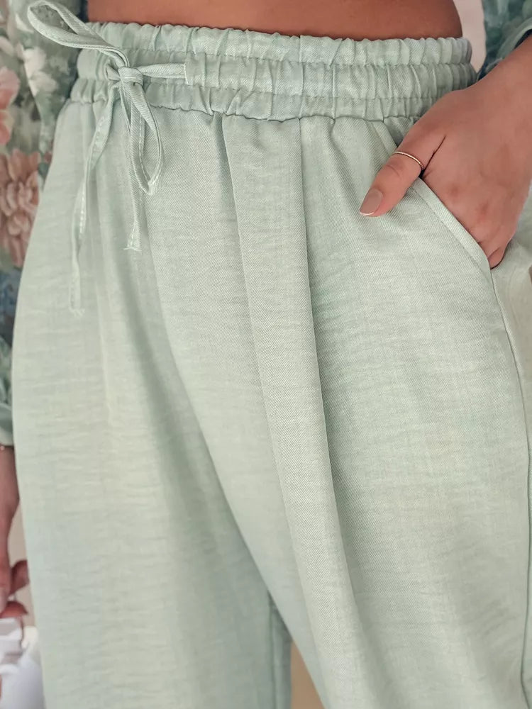 Moteriškos plačios kelnės žalios spalvos Milin