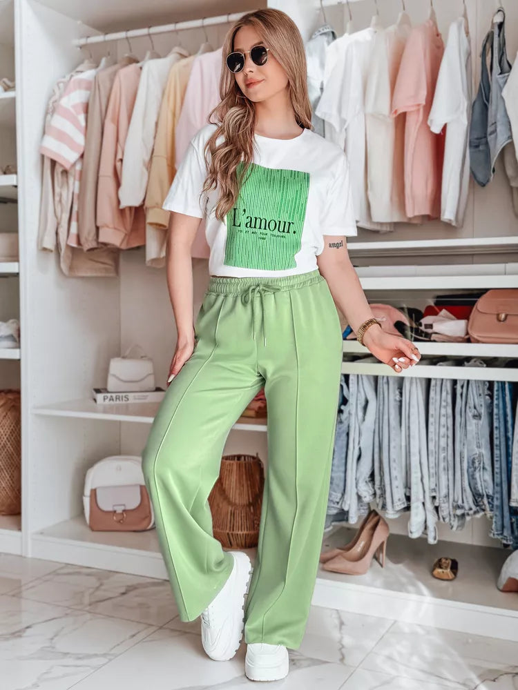 Moteriški balti su žaliu dizainu marškinėliai Lamur