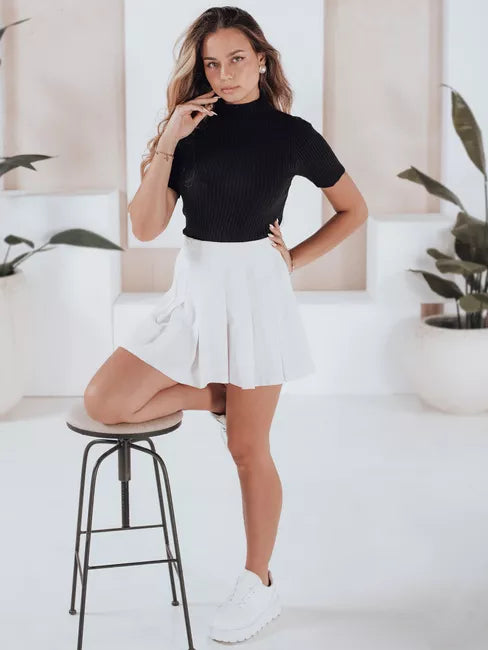 Moteriškas juodas megztinis Bela