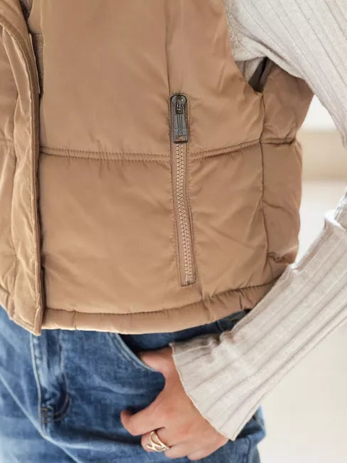 Moteriška rudos spalvos liemenė Veta