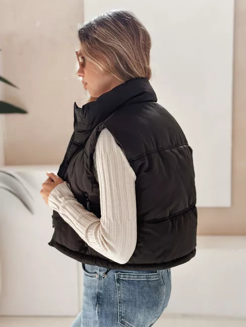 Moteriška juodos spalvos liemenė Veta