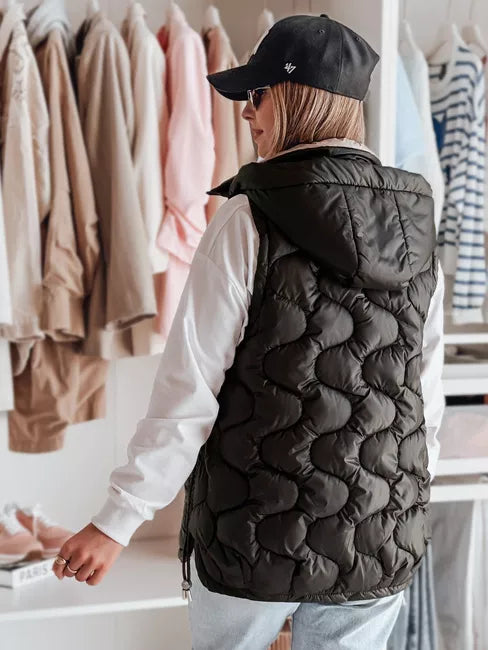 Moteriška juoda liemenė Vesolita