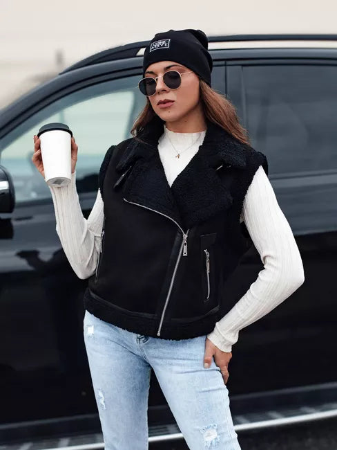 Moteriška juoda liemenė su kailiuku Wool