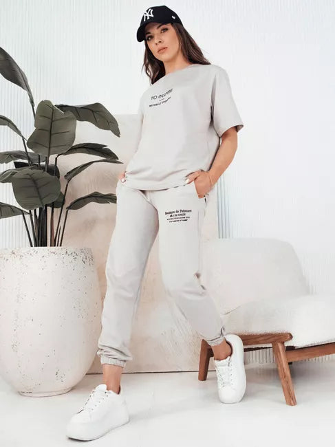 Moteriškas šviesiai pilkas komplektas Dream