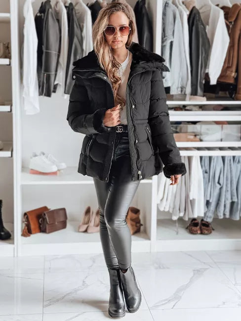 Moteriška juodos spalvos striukė Semi