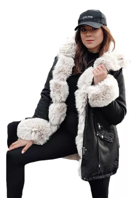 Moteriška juoda su rusvu kailiuku striukė Gibon