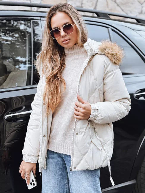 Moteriška balta žieminė striukė su gobtuvu Mari