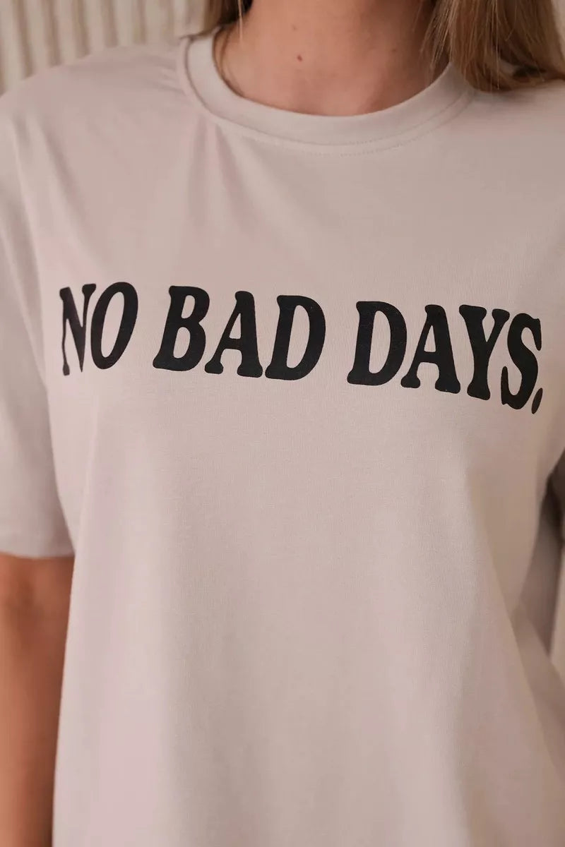 Moteriški smėlinės spalvos marškinėliai Days