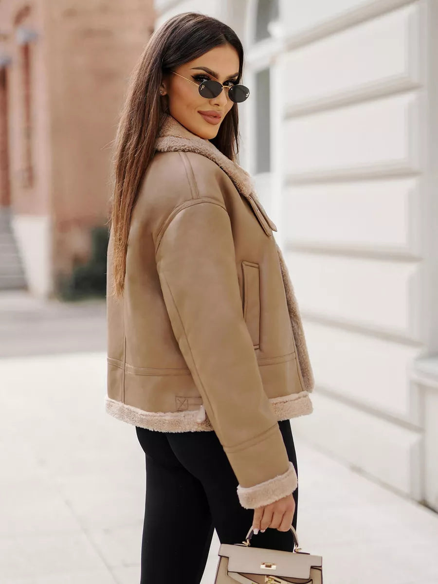 Moteriška rusva odinė striukė su kailiuku Maria