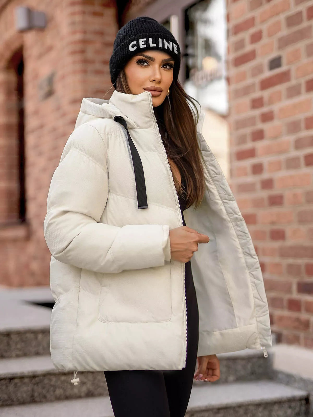 Moteriška rusvos spalvos striukė Emerit