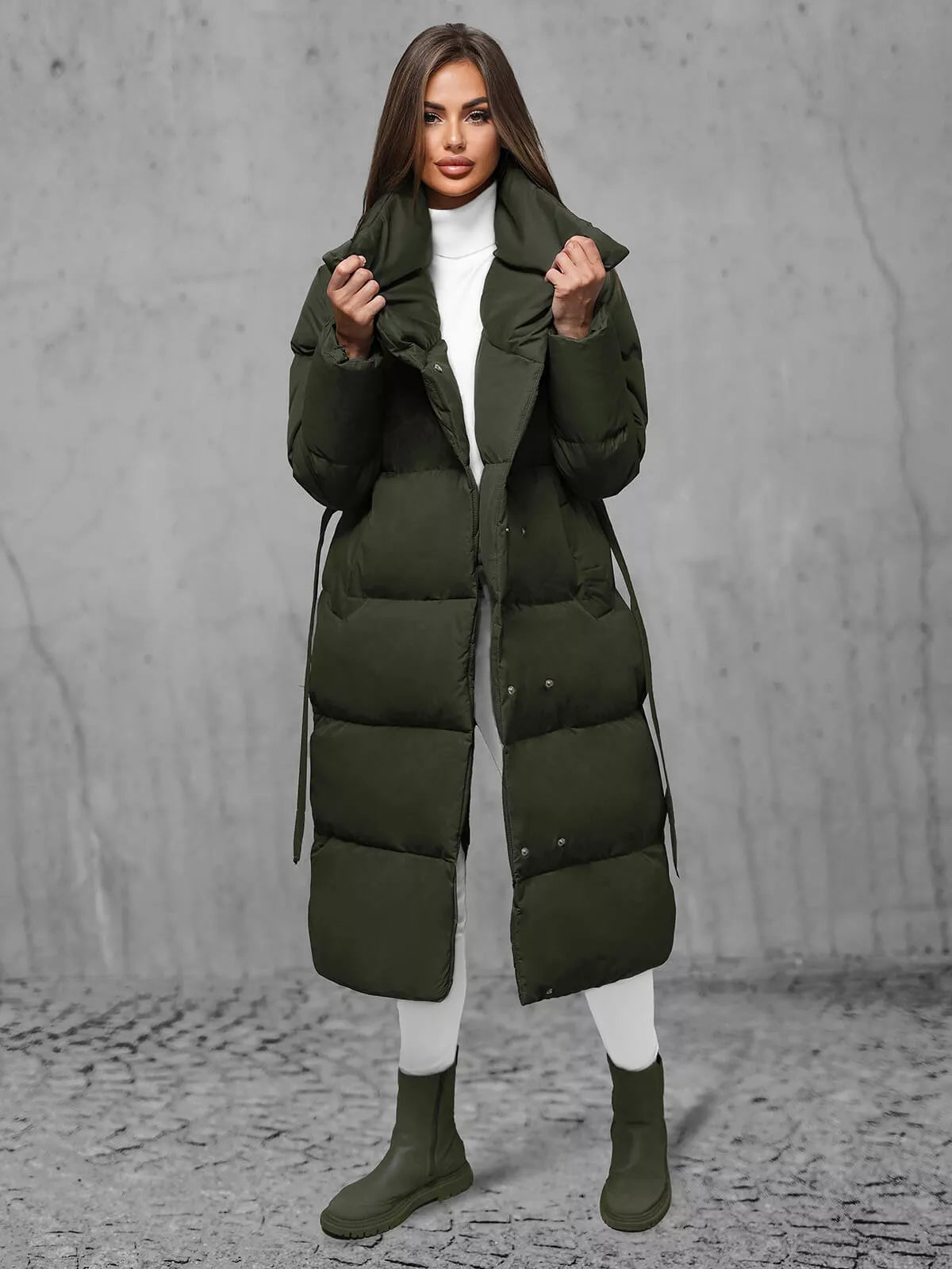 Moteriškas chaki paltas Korper