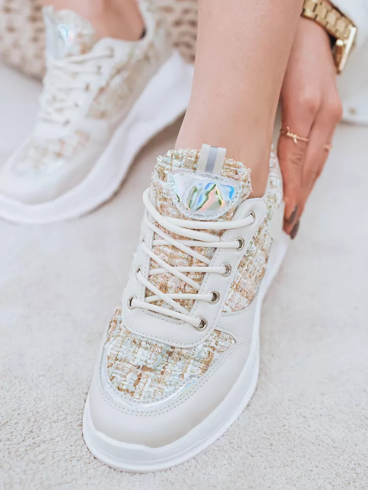 Moteriški rusvos spalvos laisvalaikio batai Tega