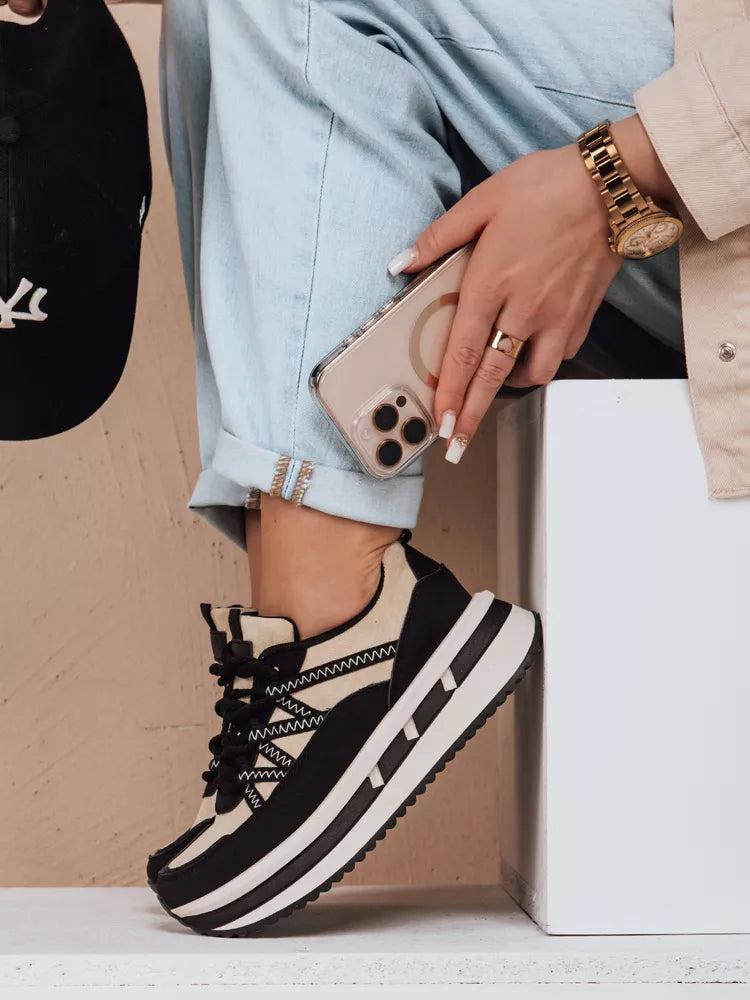 Moteriški juodi laisvalaikio batai Show