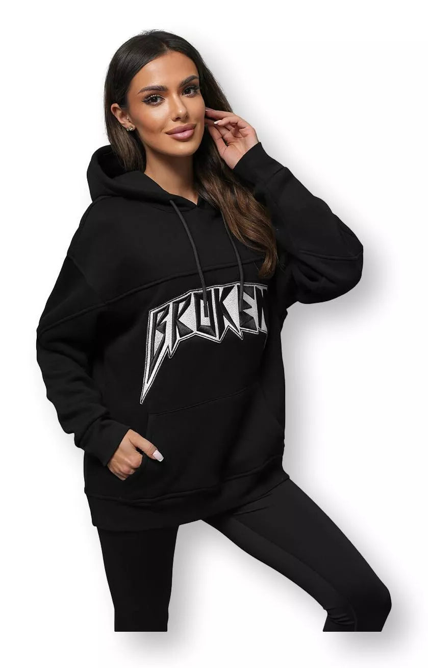 Moteriškas juodas džemperis Broken