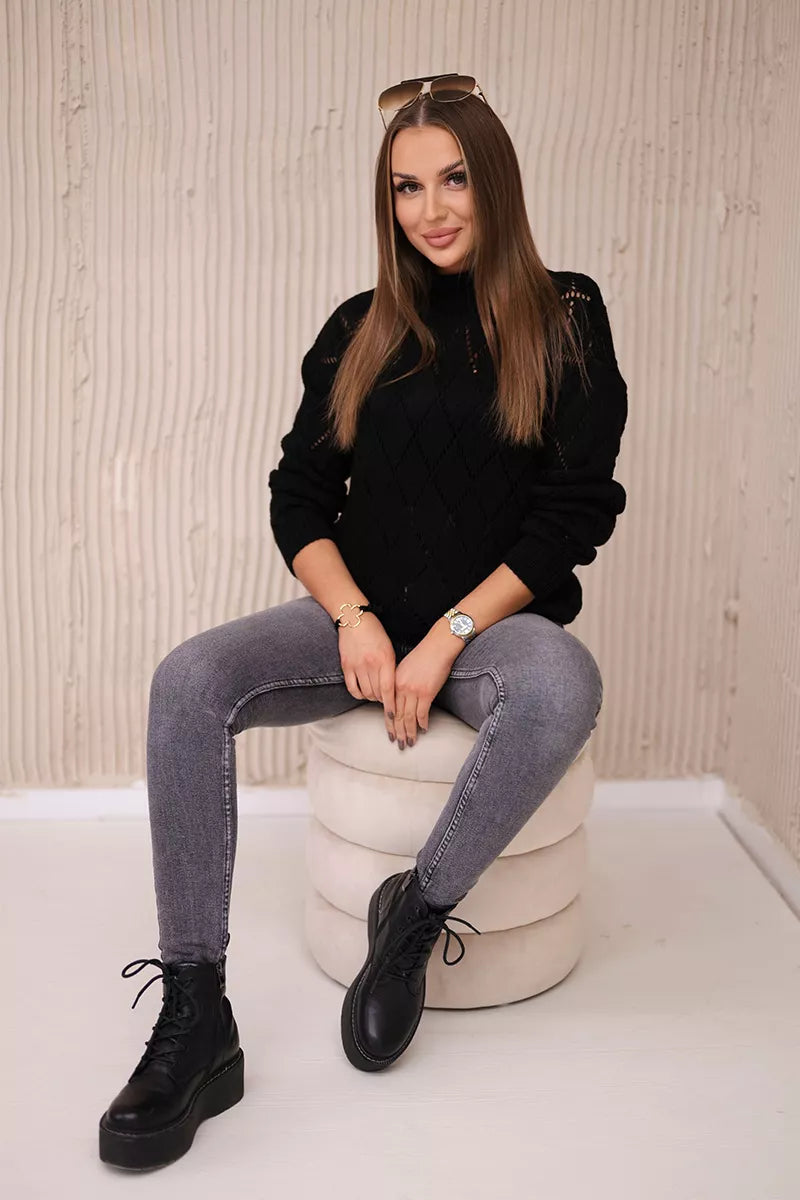 Moteriškas juodas megztinis Rombas