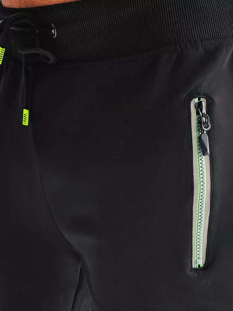 Šortai juodos spalvos Tavor