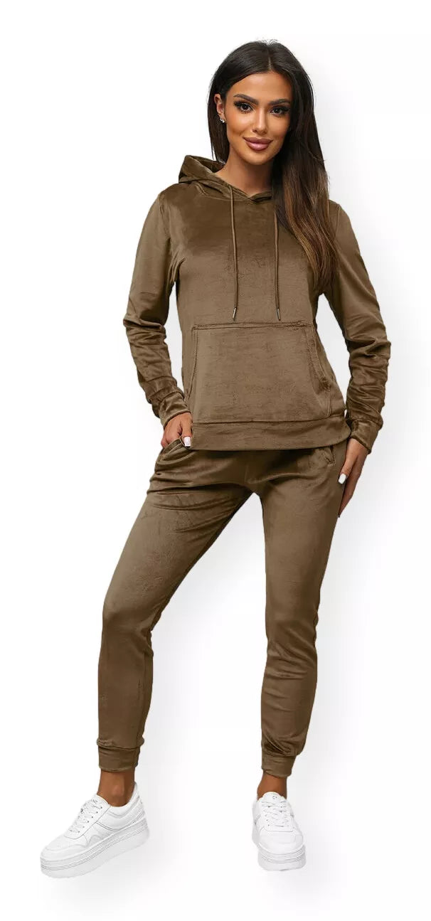 Tamsiai rudas veliūrinis komplektas Peril