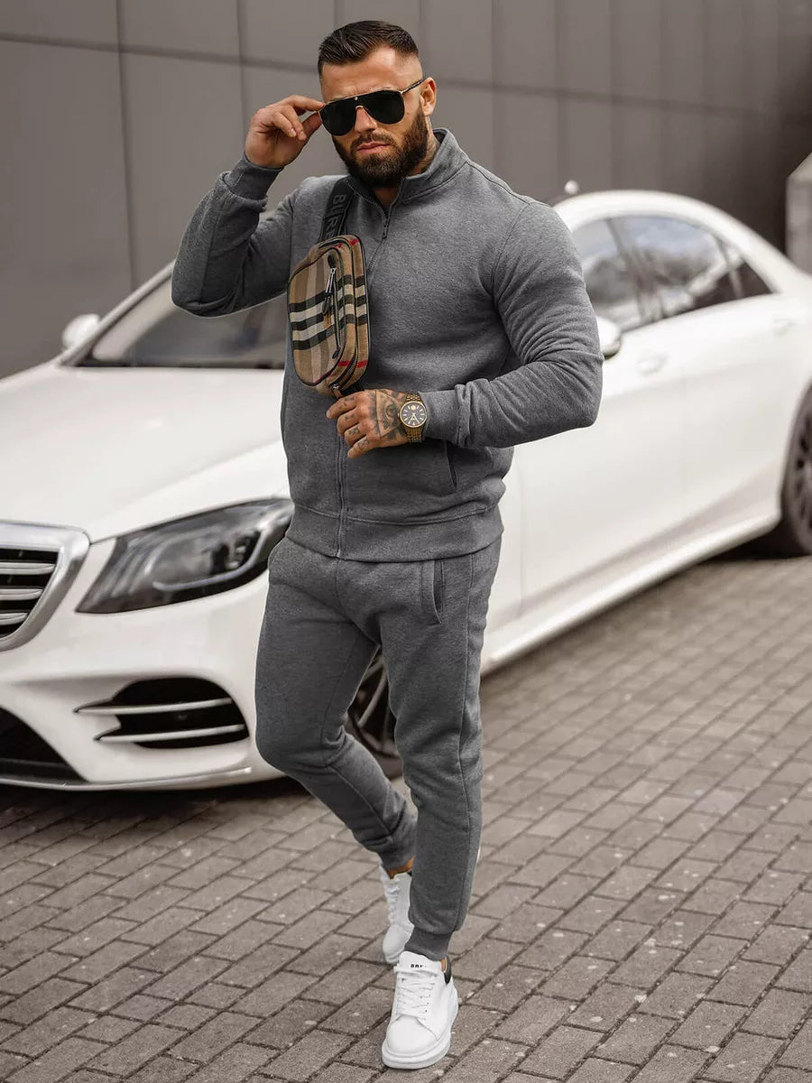 Tamsiai pilkas vyriškas sportinis kostiumas Armin