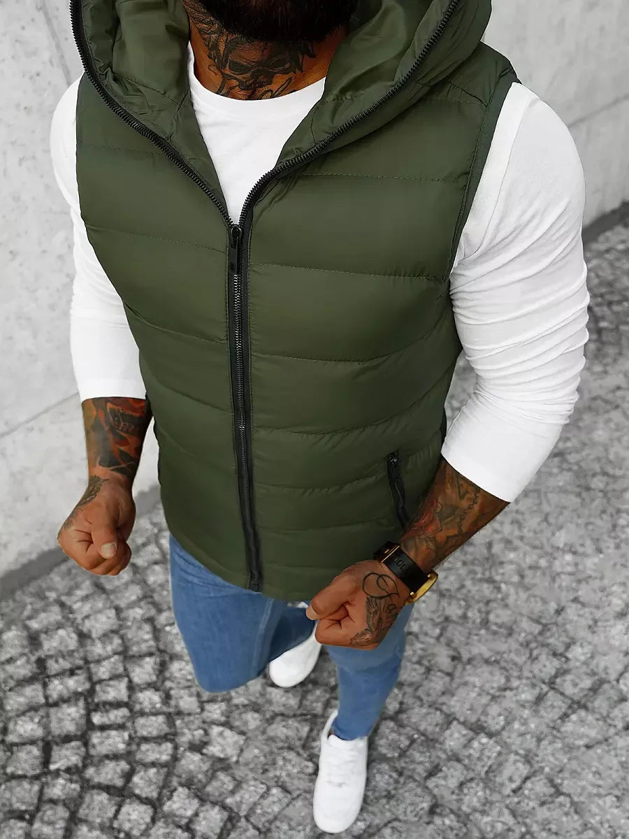 Tamsiai žalia liemenė su gotuvu Nanor