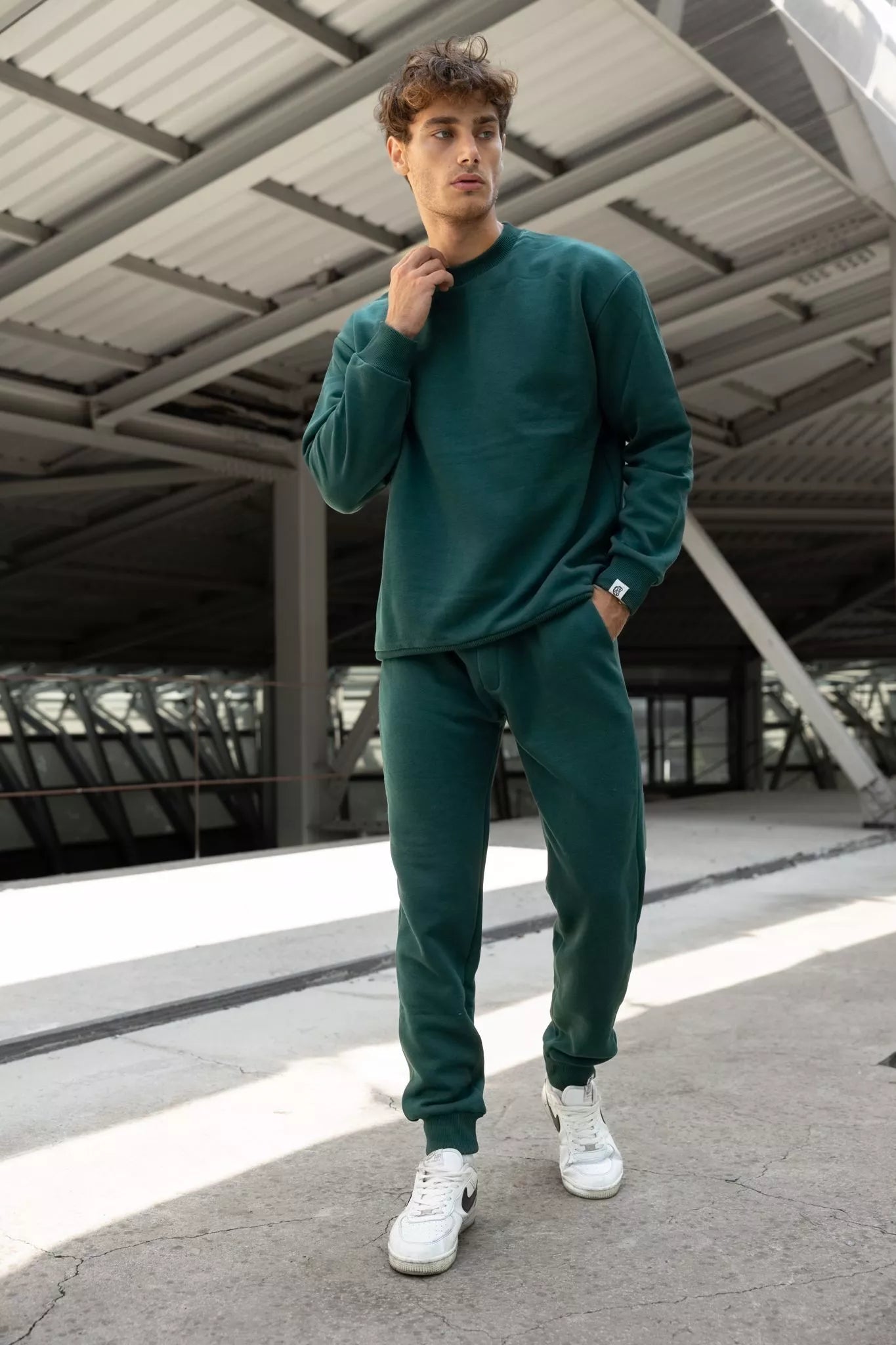 Tamsiai žalias vyriškas komplektas Lipo