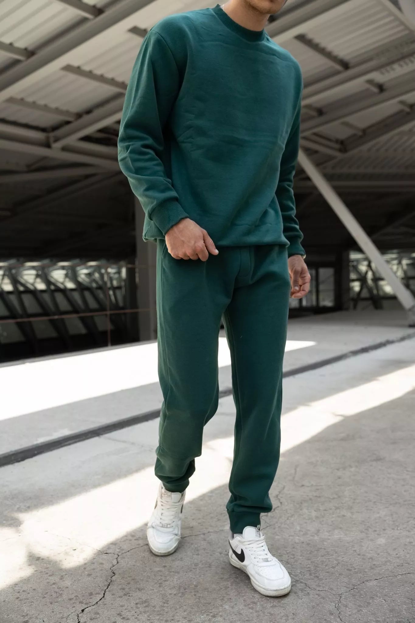 Tamsiai žalias vyriškas komplektas Lipo