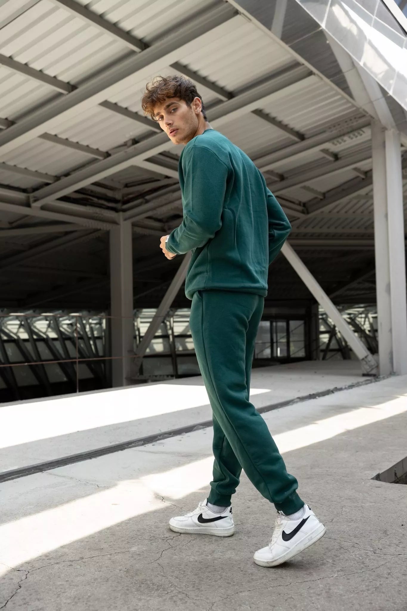 Tamsiai žalias vyriškas komplektas Lipo