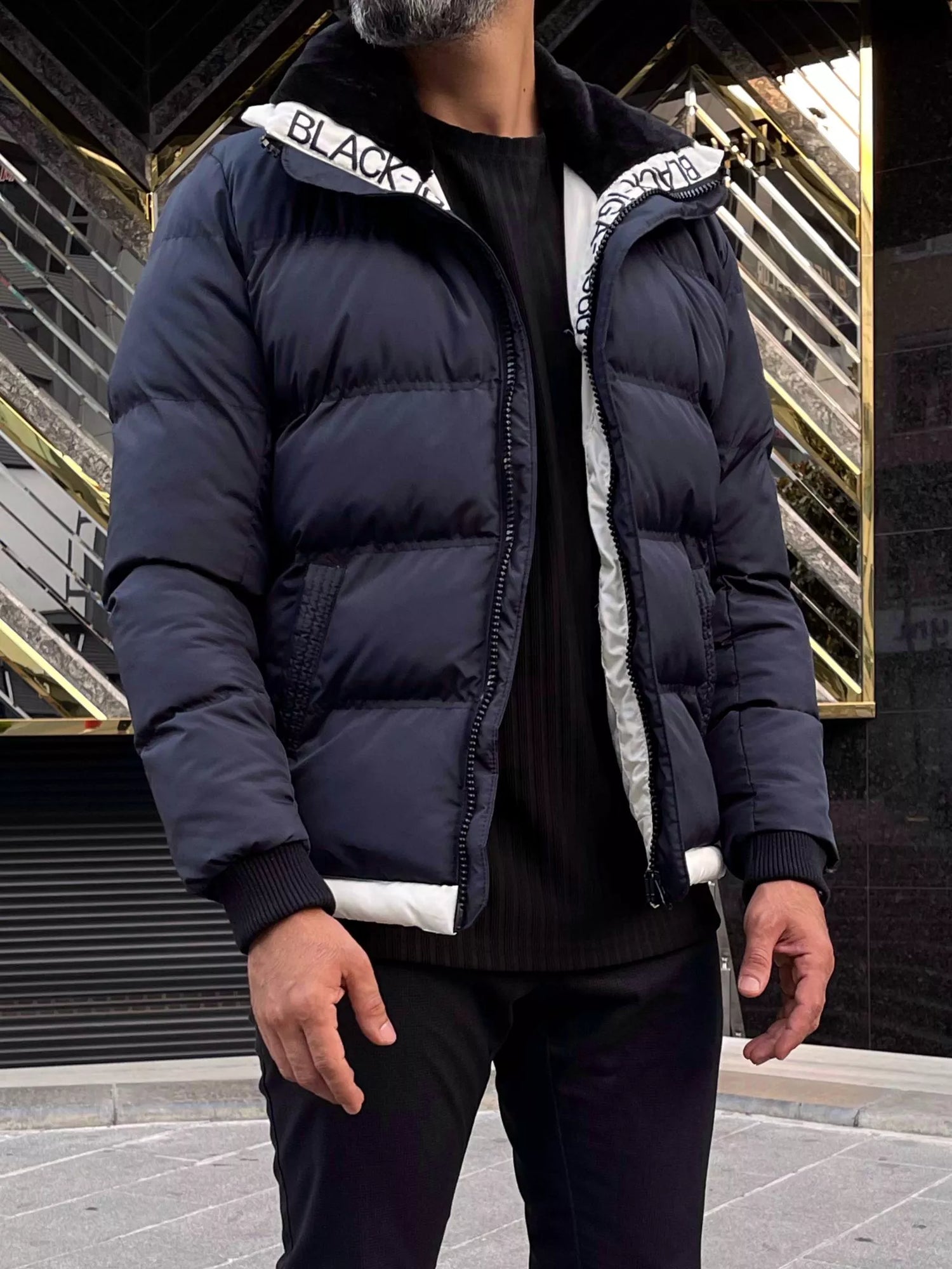 Tamsiai mėlyna vyriška striukė be gobtuvo Tido