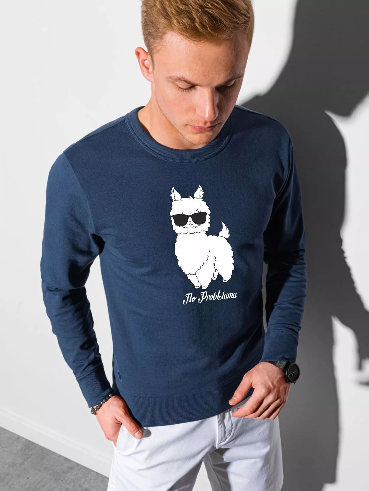 Tamsiai mėlynos spalvos džemperis No ProbLlama