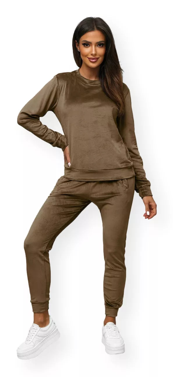 Veliūrinis tamsiai rudas Monar