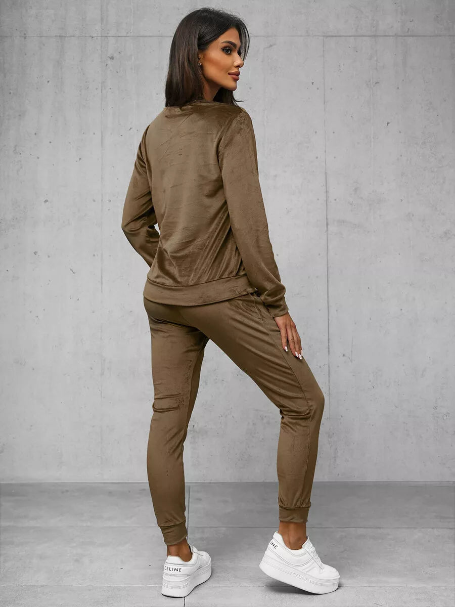 Veliūrinis tamsiai rudas Monar