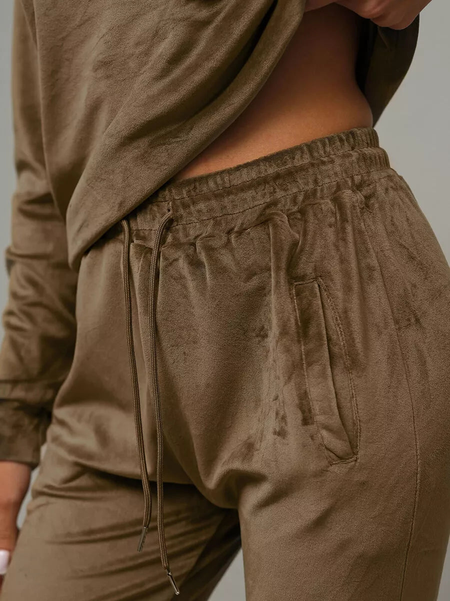 Veliūrinis tamsiai rudas Monar