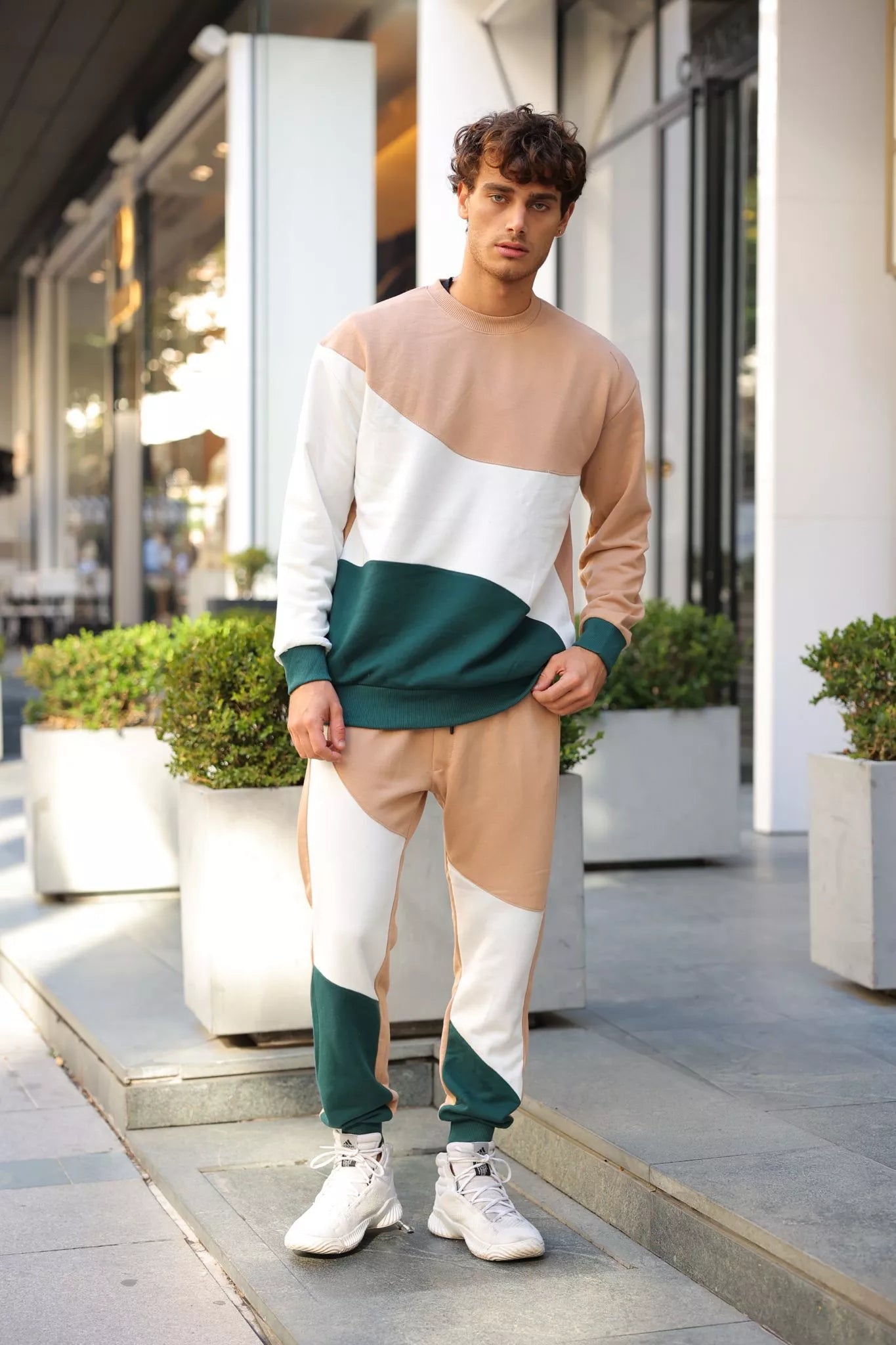 Rusvas kelių spalvų vyriškas džemperis Hipore