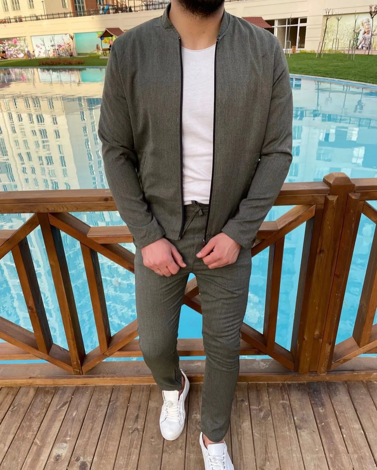 Vyriškas chaki plono audinio komplektas Miron