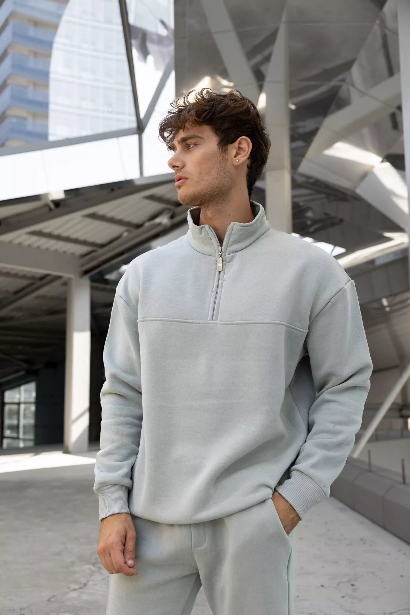 Pilkos spalvos vyriškas komplektas Gerol