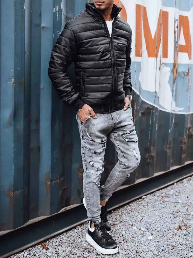 Vyriška juodos spalvos striukė Tiful