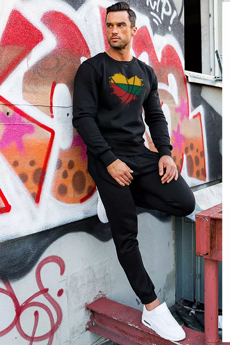 Vyriška juodas sportinis kostiumas Lietuva