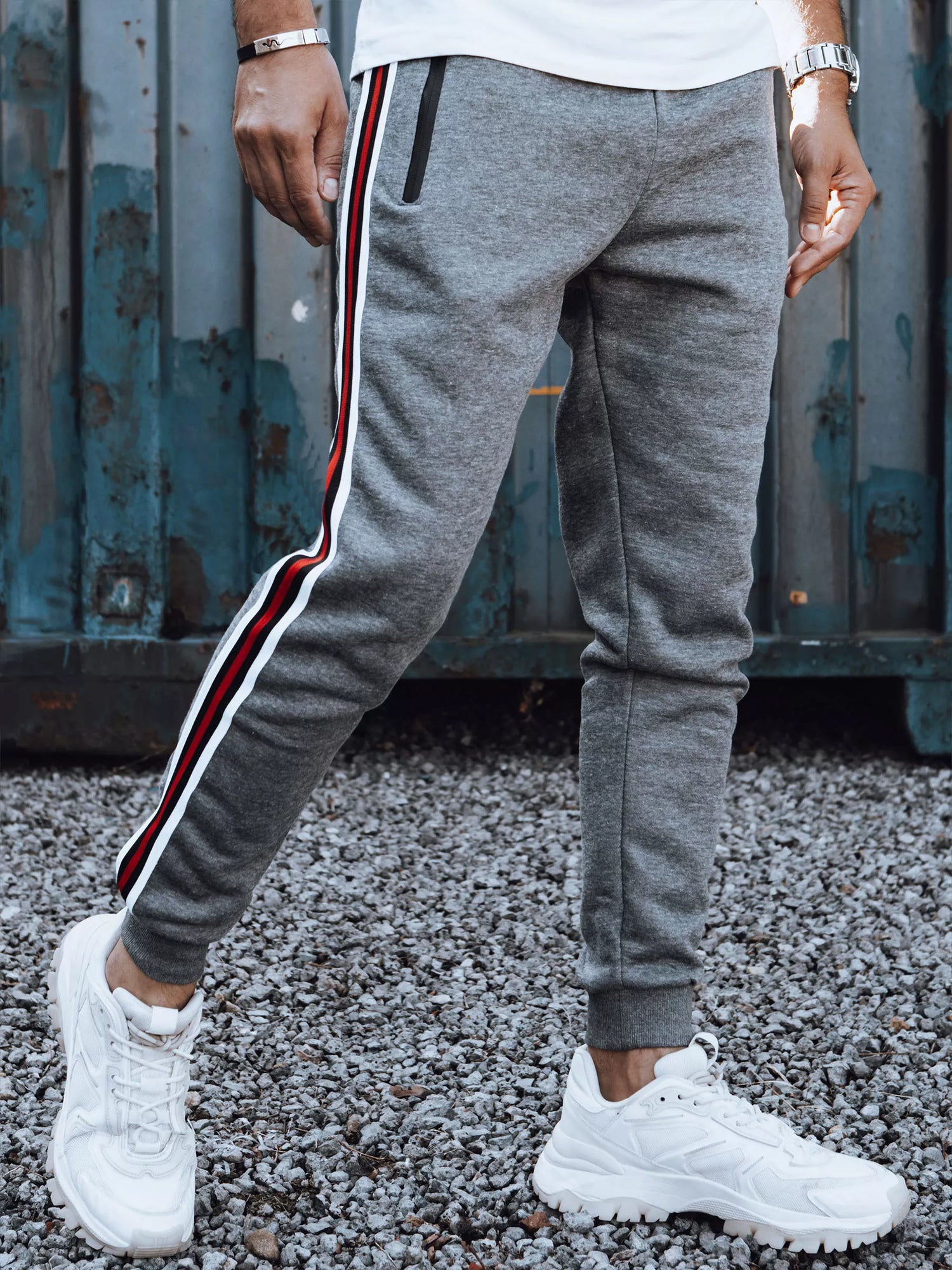 Vyriškos tamsiai pilkos laisvalaikio kelnės Adam